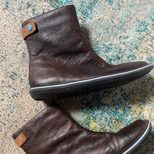 Camper brown leather booties -- size 41
